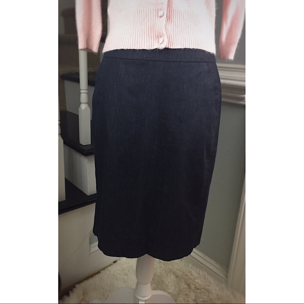 ANN TAYLOR LOFT Pencil Skirt, GRAY - Size 2 EUC